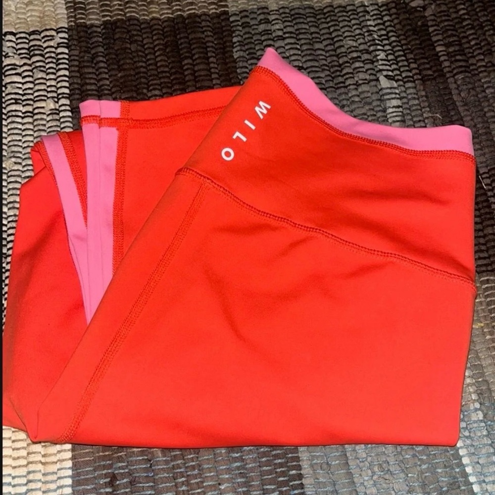 WILO Women's Red and Pink Leggings